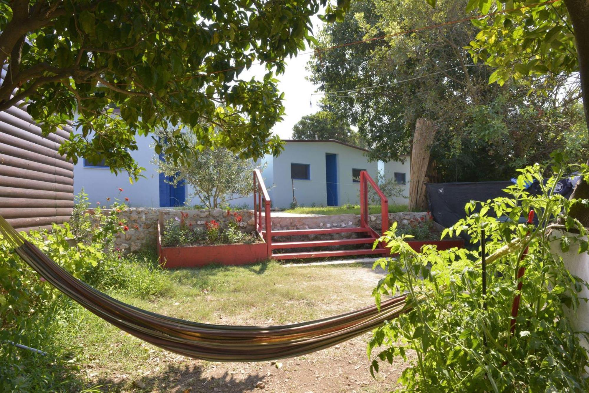 The Sea Turtle Camp Hotel Dhermi Exterior photo